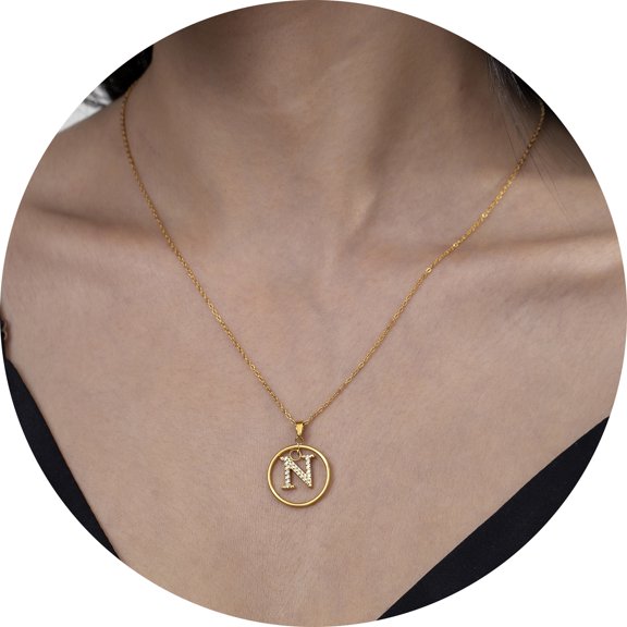 Murtoo Gold Tone Round Letter Pendant Necklace – 26 Alphabet Options, Lightweight Chain Jewelry Gift for Daily Style