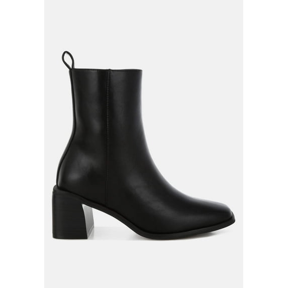 Muskox Square Toe Faux Leather Boots