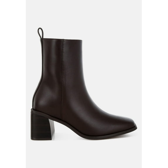 Muskox Square Toe Faux Leather Boots