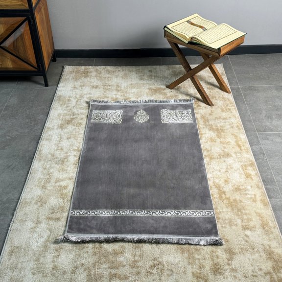 Muslim Prayer Rug with Islamic Pattern, Soft Janamaz Salah Mat with Fringes, Islamic Gift, Bordure