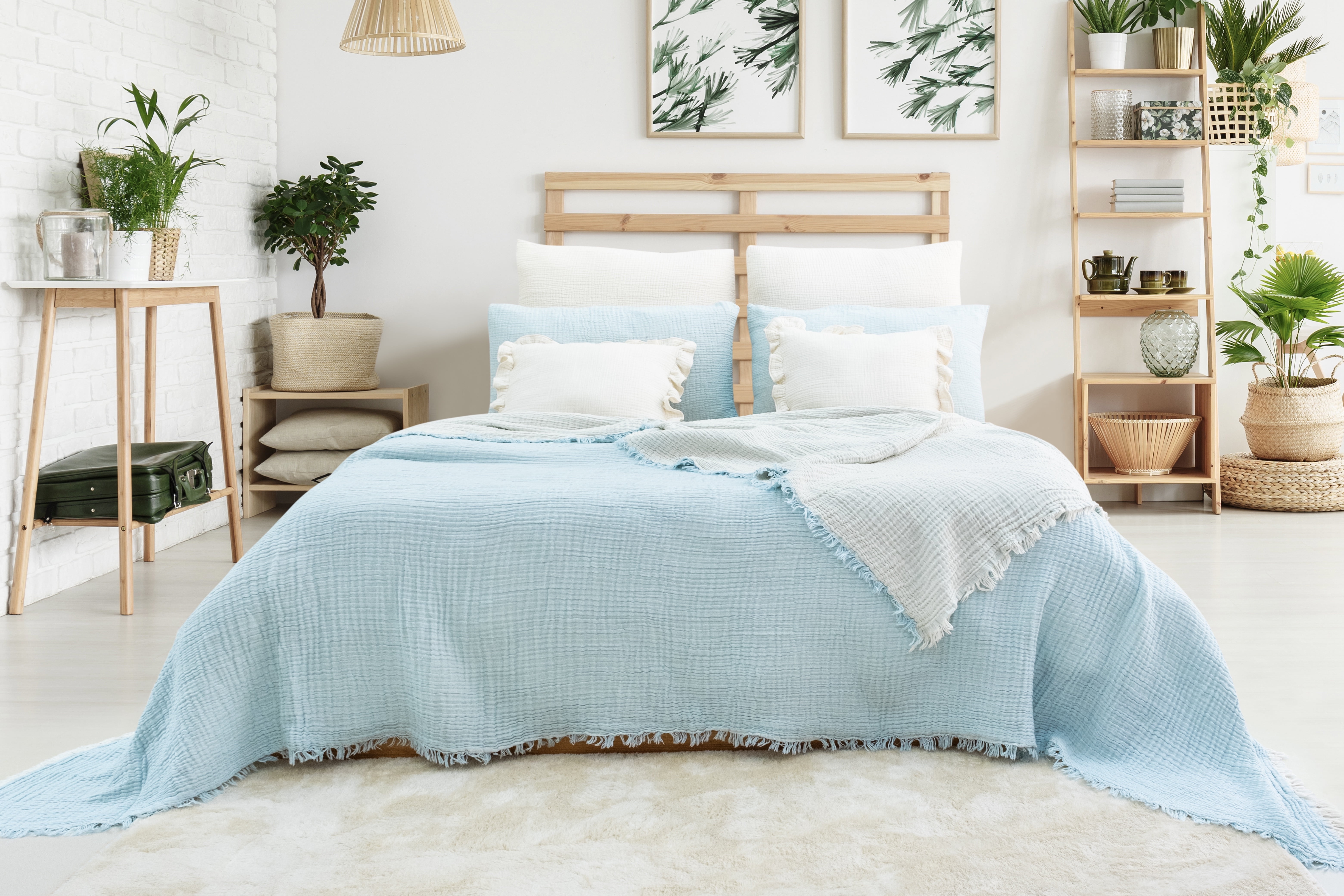 Muslin Blanket 4 Layers, Soft Bedspread, 100% Turkish Cotton Baby Blue Muslin Bed Cover, 91 x 95 in