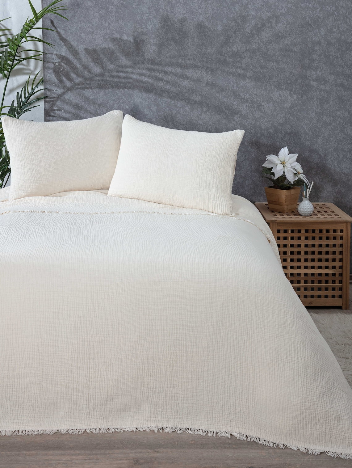 Ivory Organic Cotton Reversible Queen Bedspread Set