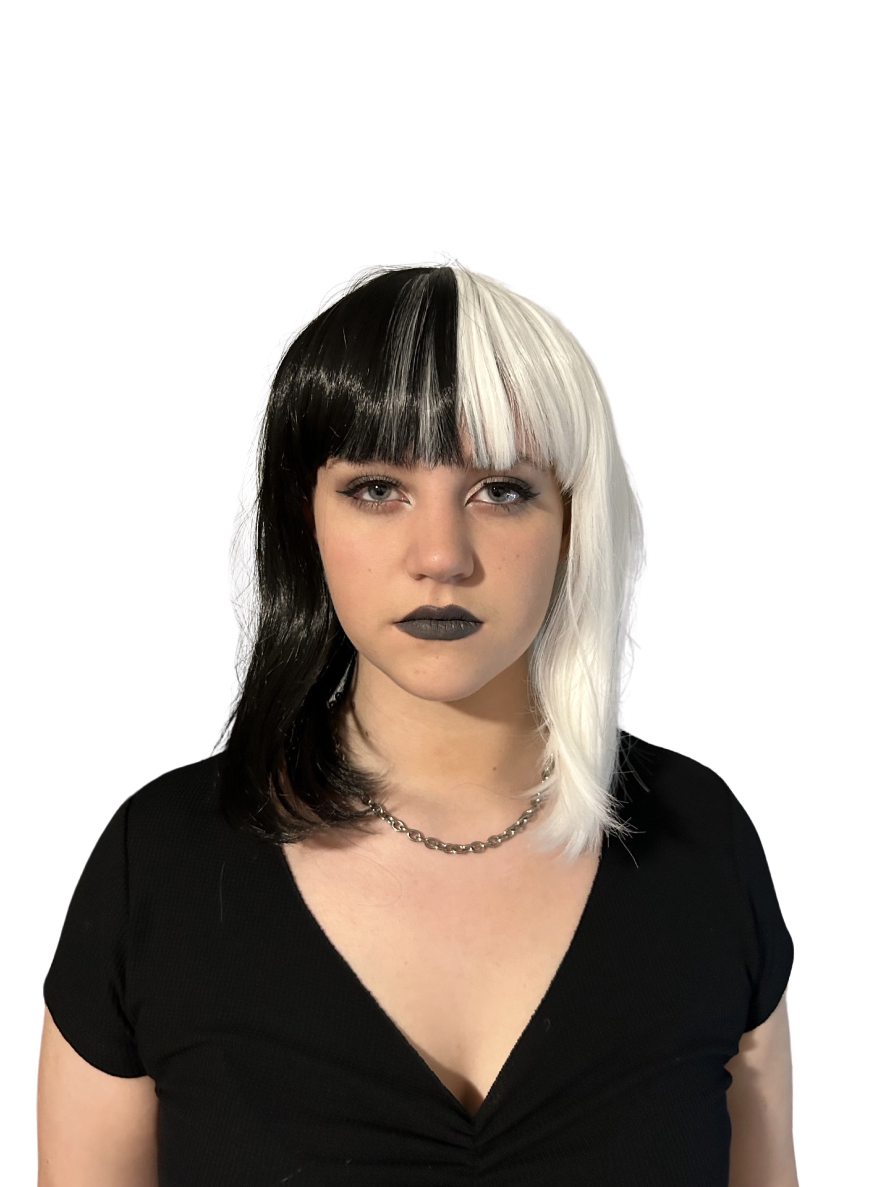 My Costume Wigs Cruella Deville Bob with Bangs Black and White Good Vs