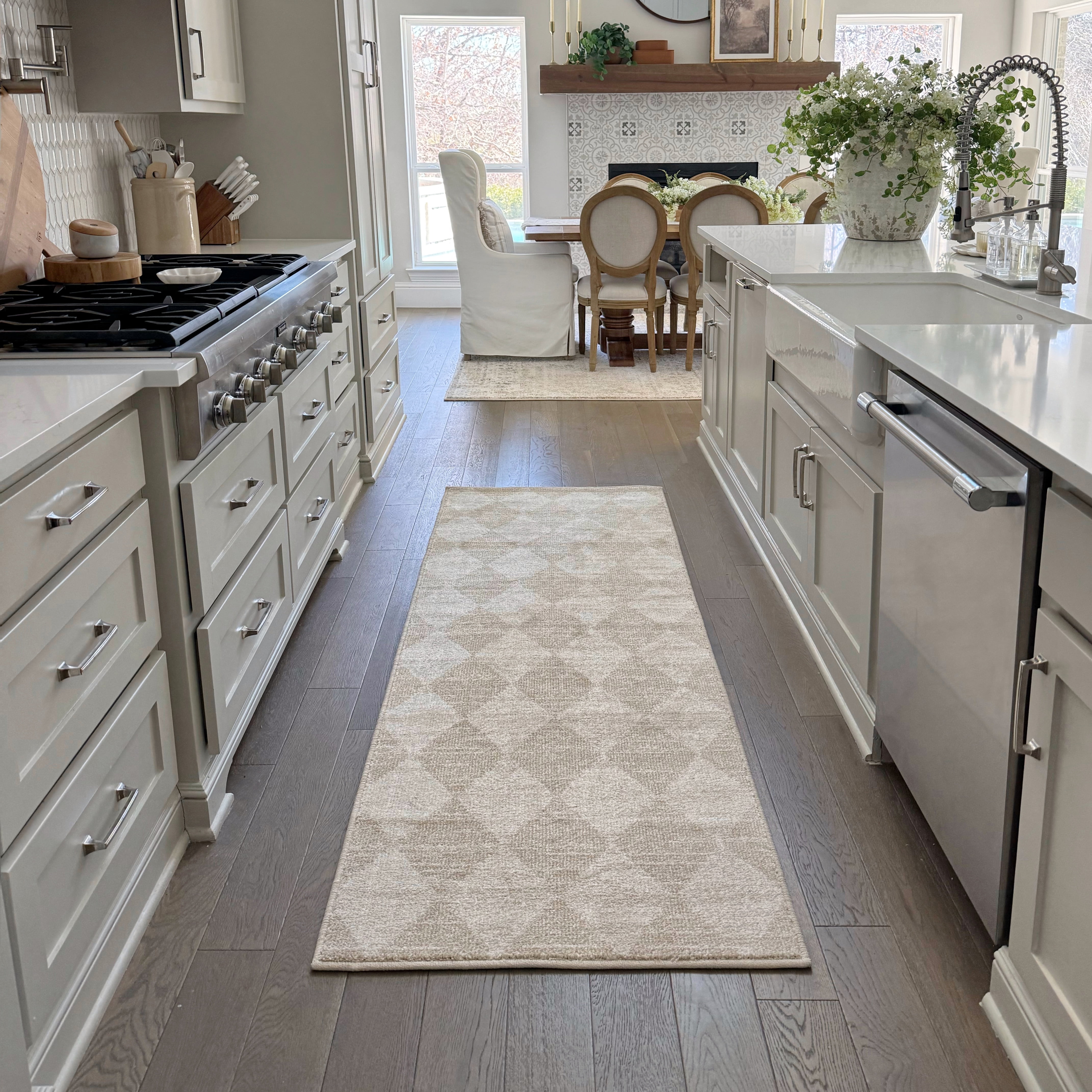 My Texas House Bronwyn 2'7" X 7' Beige Geometric Runner Rug - Walmart.com