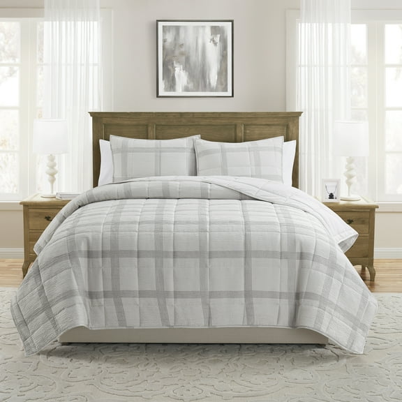 My Texas House Waldin Adult 3-Piece Light Grey Windowpane Plaid Box Quilt Set, King