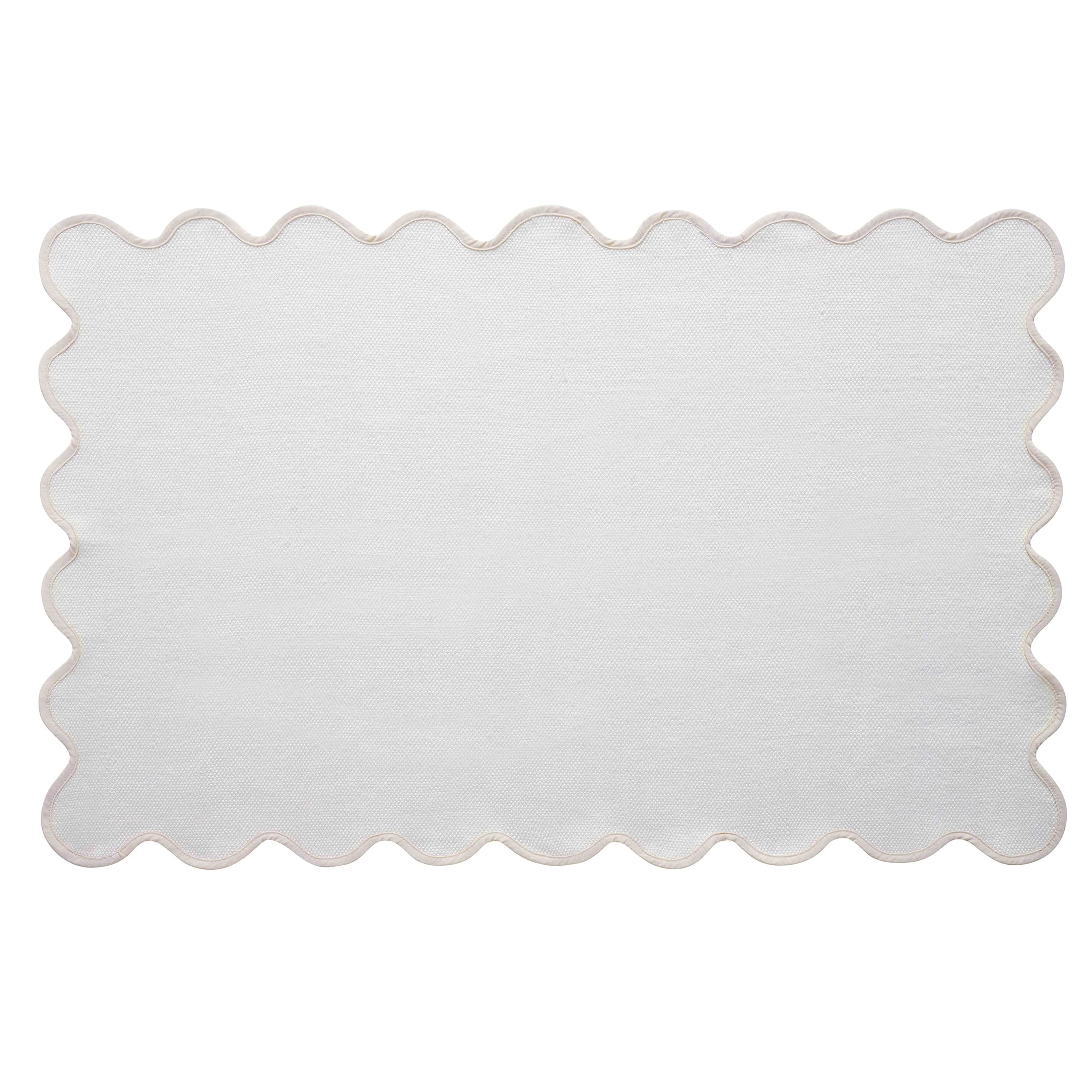 My Texas House White Scallop Indoor/Outdoor Layering Rug, 38" x 58"