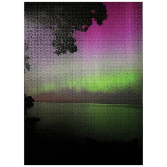 MyPuzzle - Nature Photography: Northern Lights, Night Sky, Minnesota, USA - Premium 1000 Piece Jigsaw Puzzle for Adults