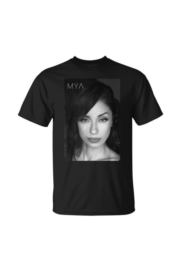 Mya Close Up Black And White UnisexT-shirt