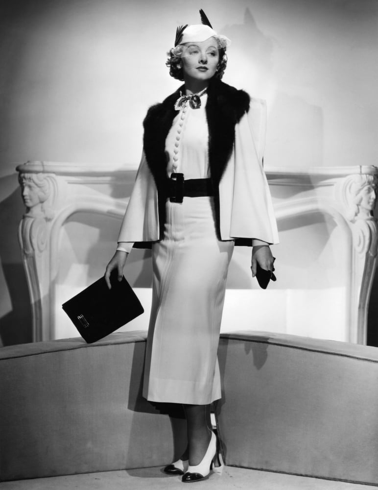 Myrna Loy Canvas Art - (16 x 20)
