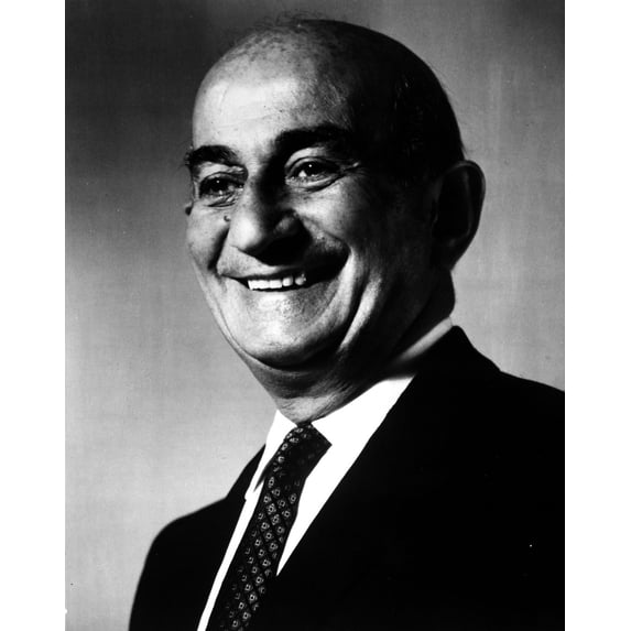 Myron Cohen Photo Print (24 x 30)