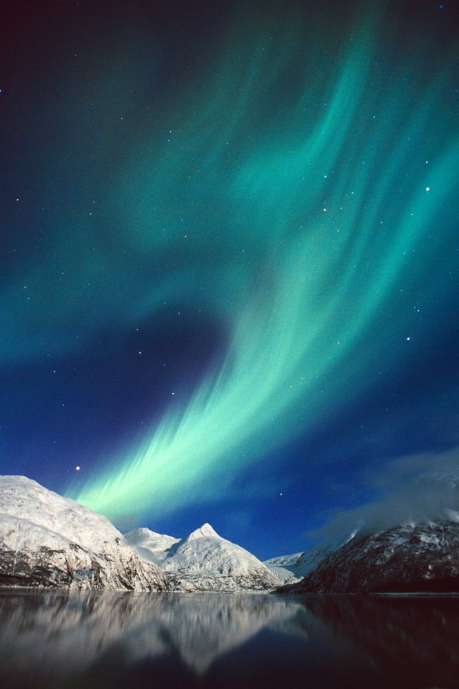 N Lights Over Portage Lake & Chugach Mtns Sc Ak Winter Canvas Art - Daryl Pederson Design Pics (11 x 17)