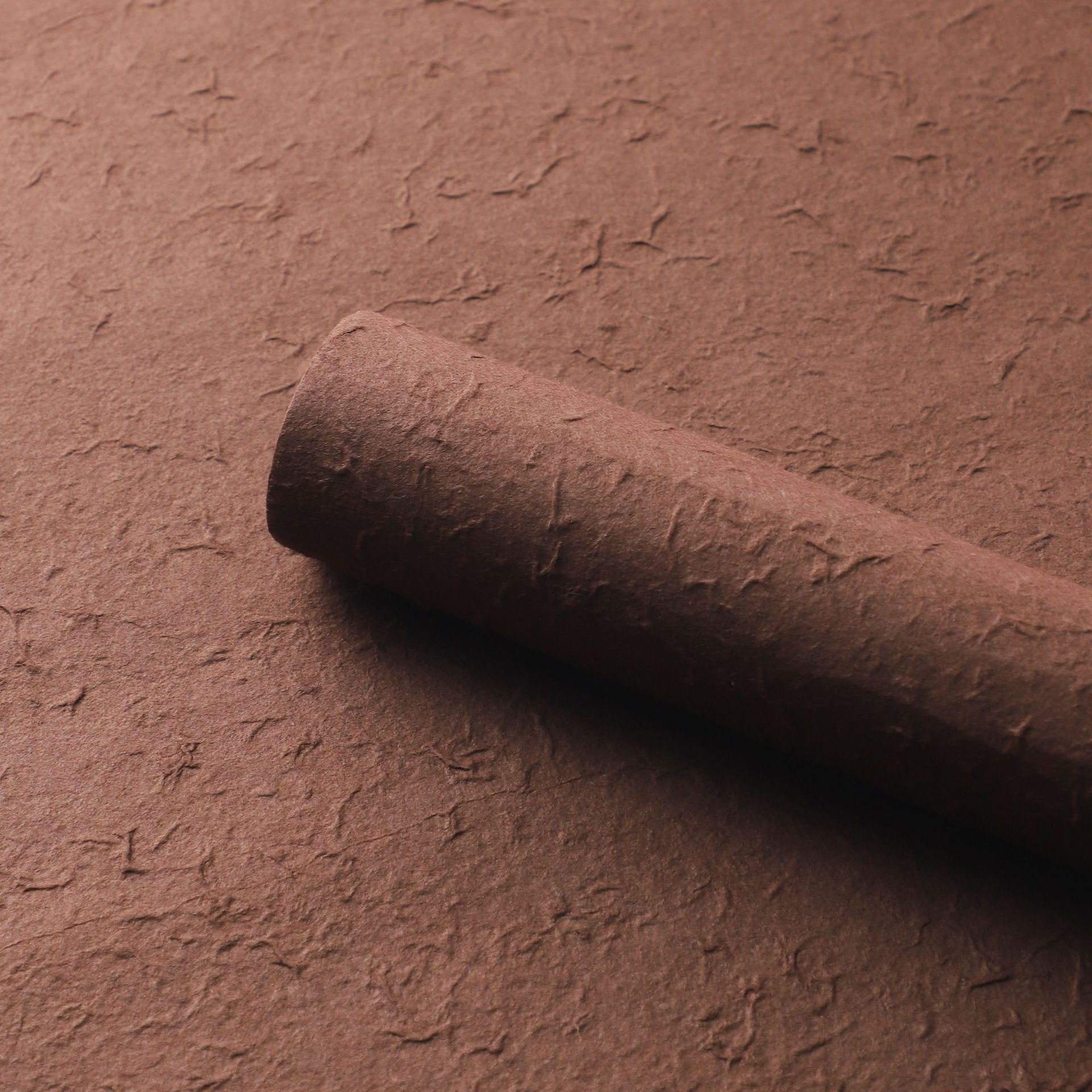 NAMZI Hand Tear Dongba Paper, Flower Bundle Packaging Paper, Flower Art Package, Flower Hand Tear Paper, Handmade Material Art Paper (Chocolate Color)