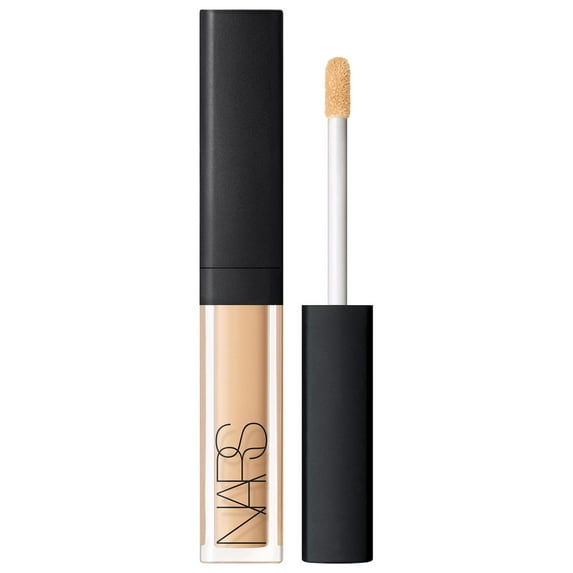 NARS Radiant Creamy Concealer with Medium Coverage Color: Cafe Au Lait Size: .05OZ