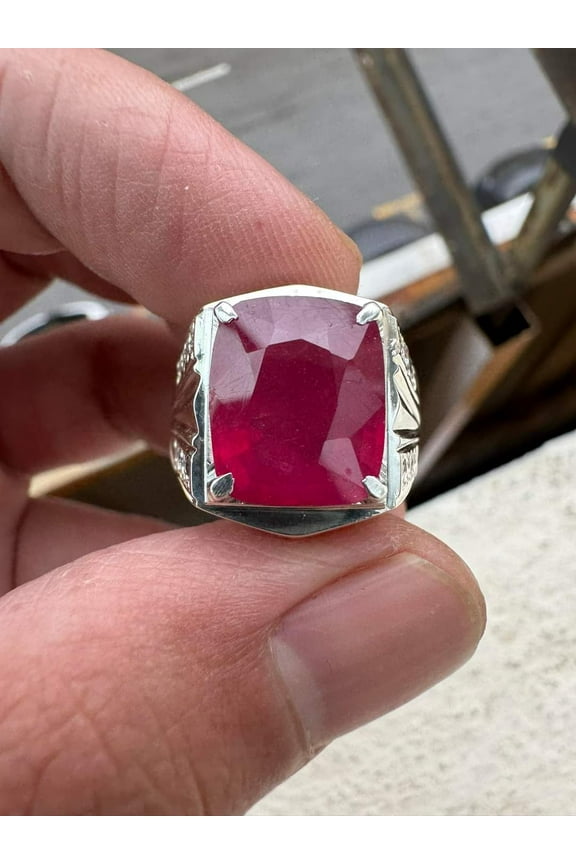 NATURAL GLASS FILLED RUBY GEMSTONE 18K WHITE GOLD MALE RING