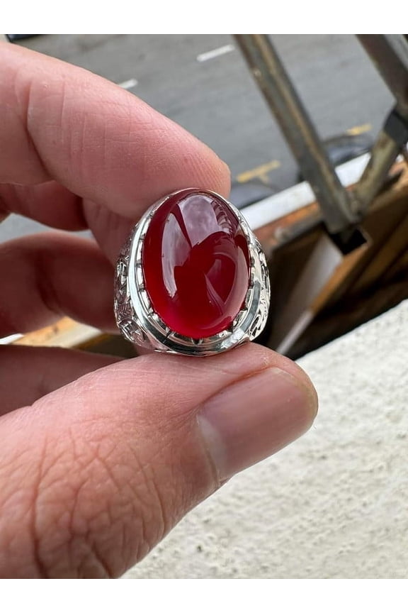 NATURAL RED ONYX GEMSTONE 18K WHITEGOLD MALE RING