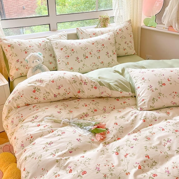NAYOROOM Green Leaf Red Berry Duvet Cover Queen Set, 3 Piece Reversible Super Soft Breathable Comforter Cover