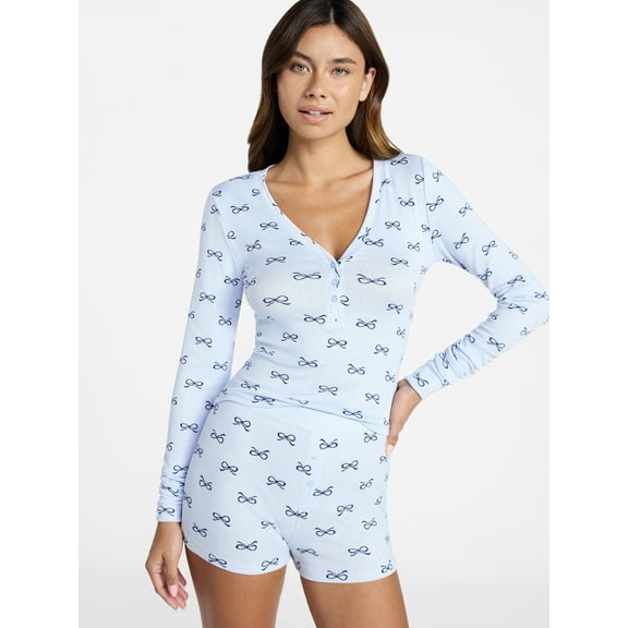 No Boundaries Giftable Henley Sleep Top and Shorts with Socks Set, 3-Piece, Women's XXS-3X