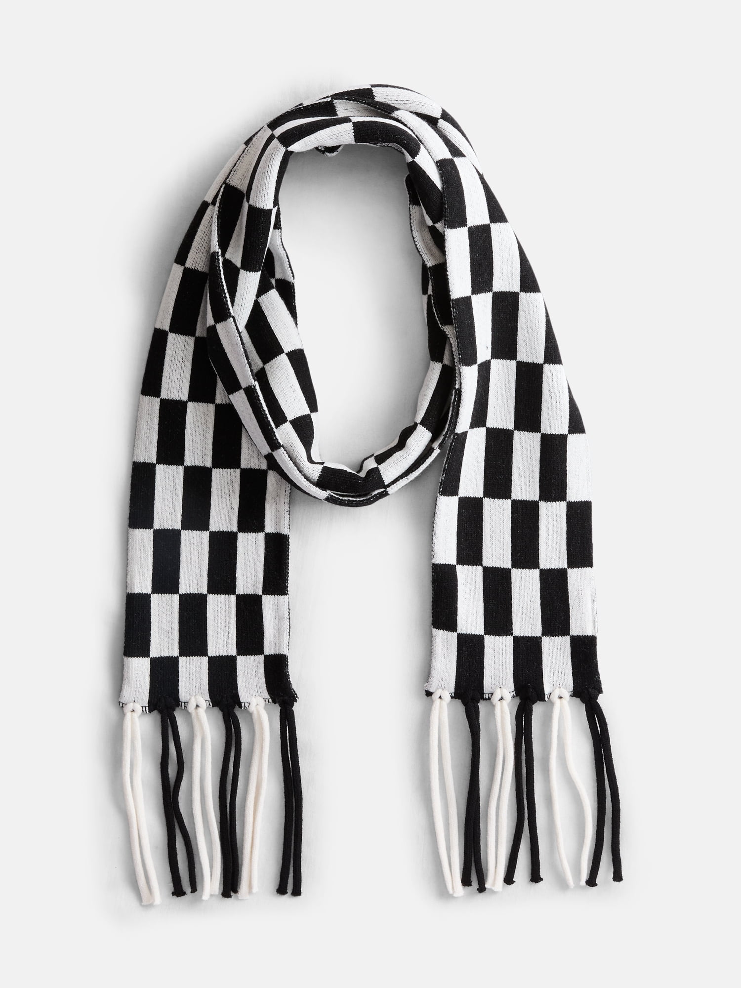 No Boundaries Women's Check Scarf with Fringe, Black Soot