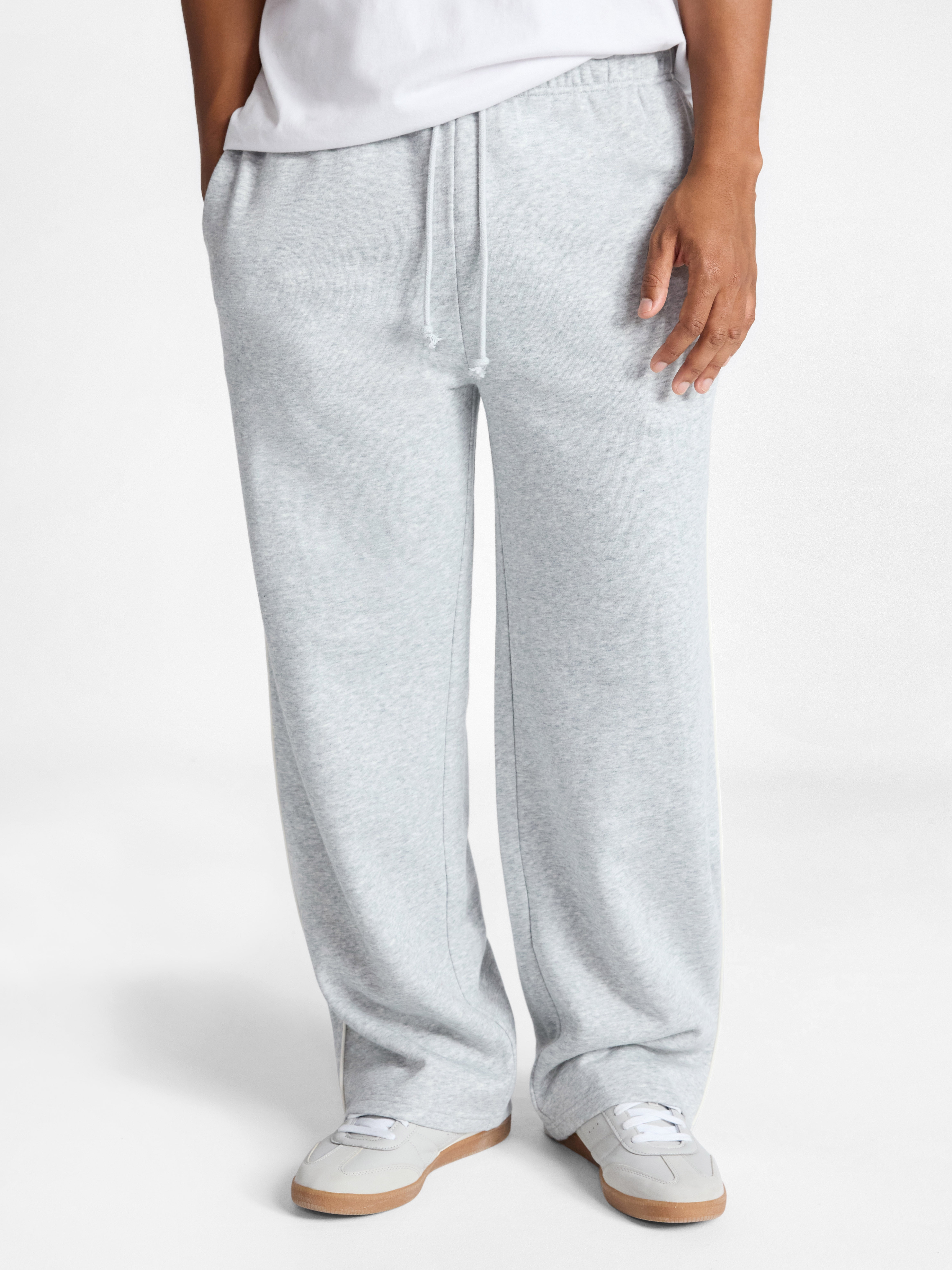No Boundaries Piped Fleece Jogger Pants, Men's & Big Men's