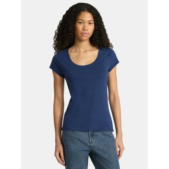 No Boundaries Scoop Neck Tee with Short Sleeves, Women's