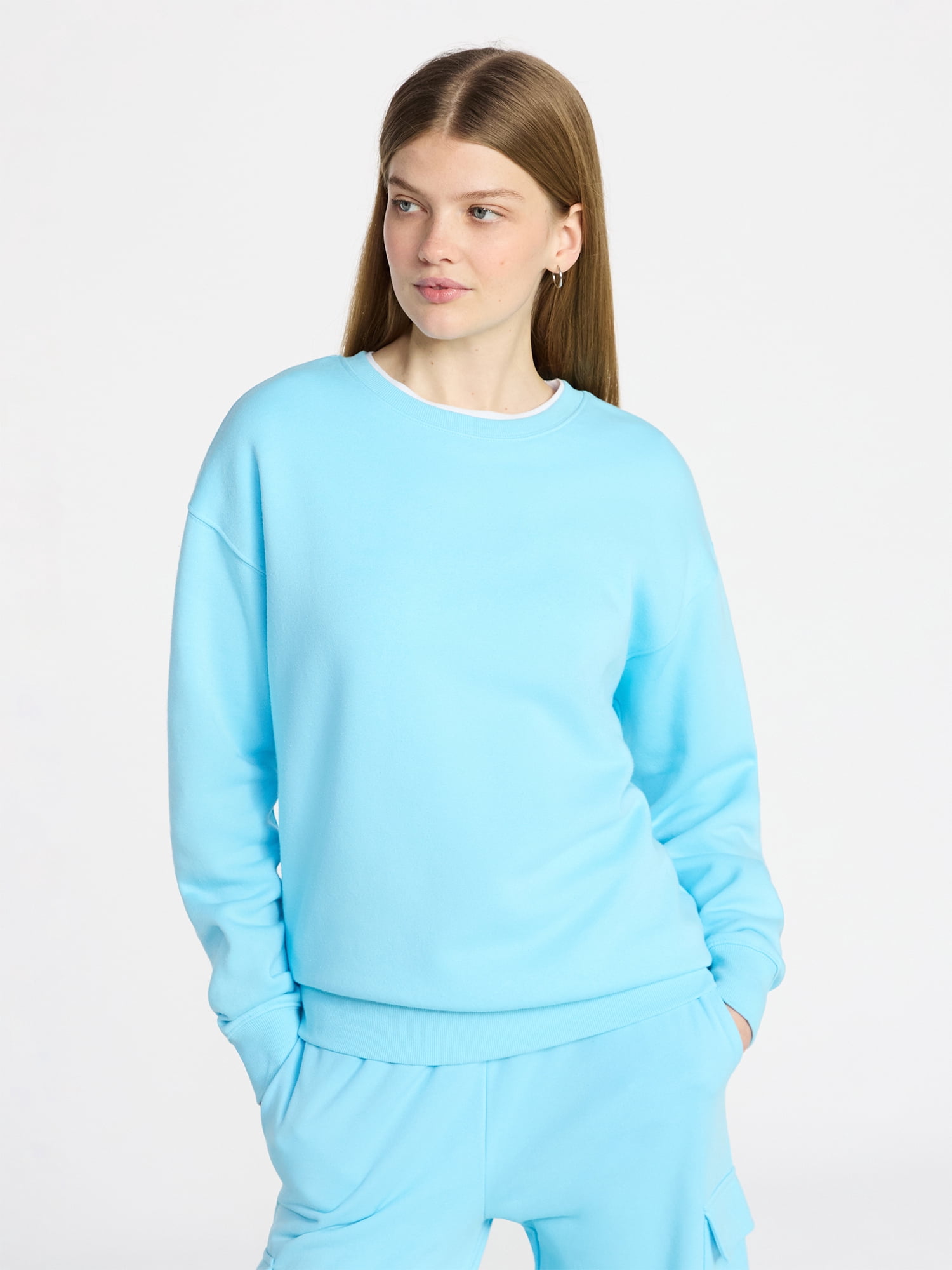No Boundaries Oversized Fleece Sweatshirt with Long Sleeves, Women's XXS-4X