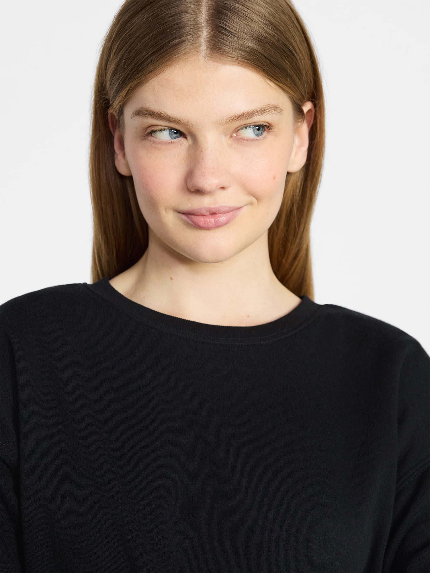 No Boundaries Oversized Fleece Sweatshirt with Long Sleeves, Women's Sizes XXS-4X