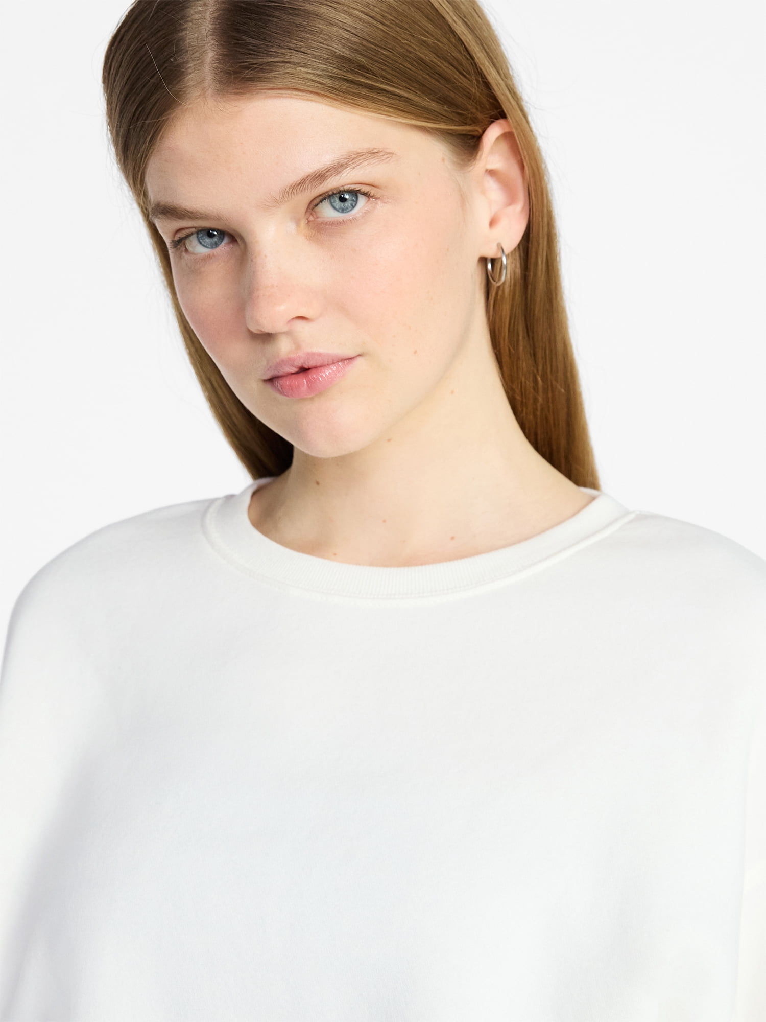 No Boundaries Oversized Fleece Sweatshirt with Long Sleeves, Women's XXS-4X