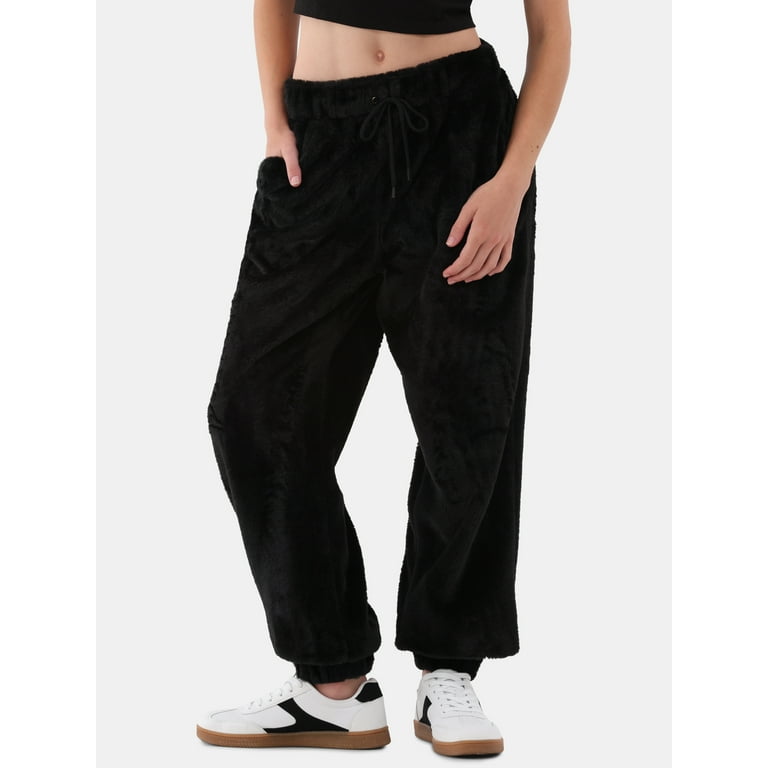 No Boundaries Plush Jogger Pants Women s and Women s Plus Walmart