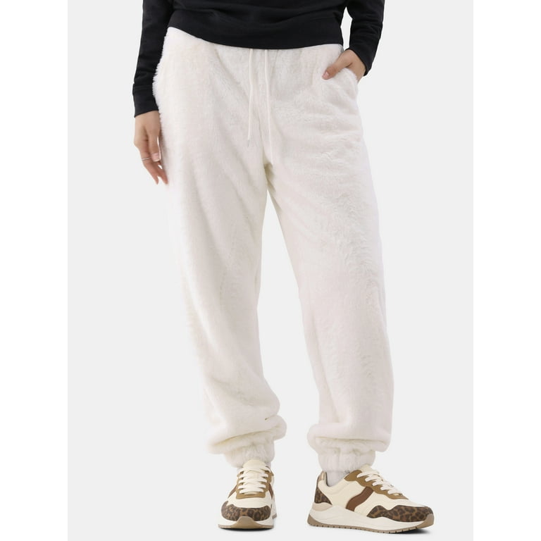 No Boundaries Plush Jogger Pants Women s and Women s Plus Walmart