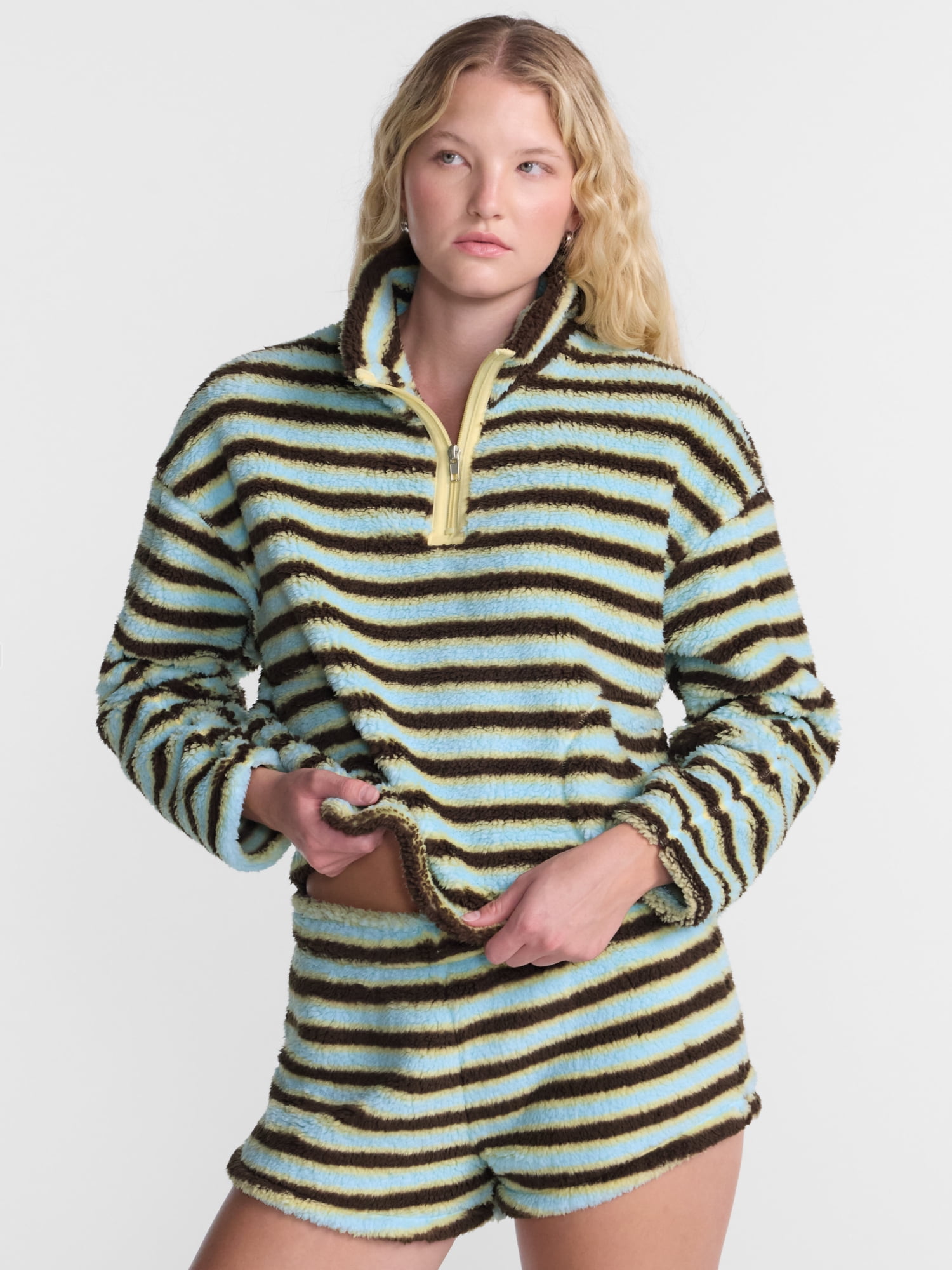 No Boundaries Faux Shearling Plush Pullover, Women's & Women’s Plus XXS-4X