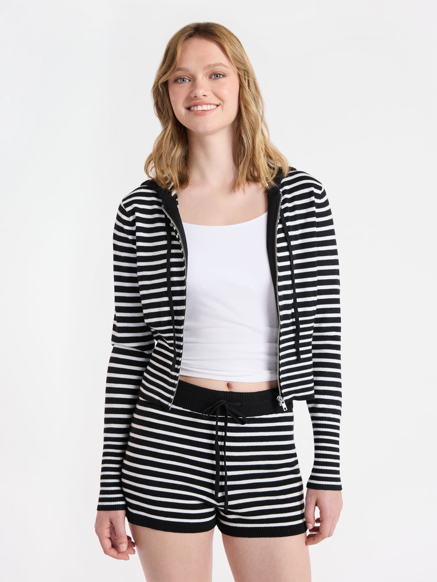 No Boundaries Sweater Hoodie and Shorts Set, 2-Piece, Women’s