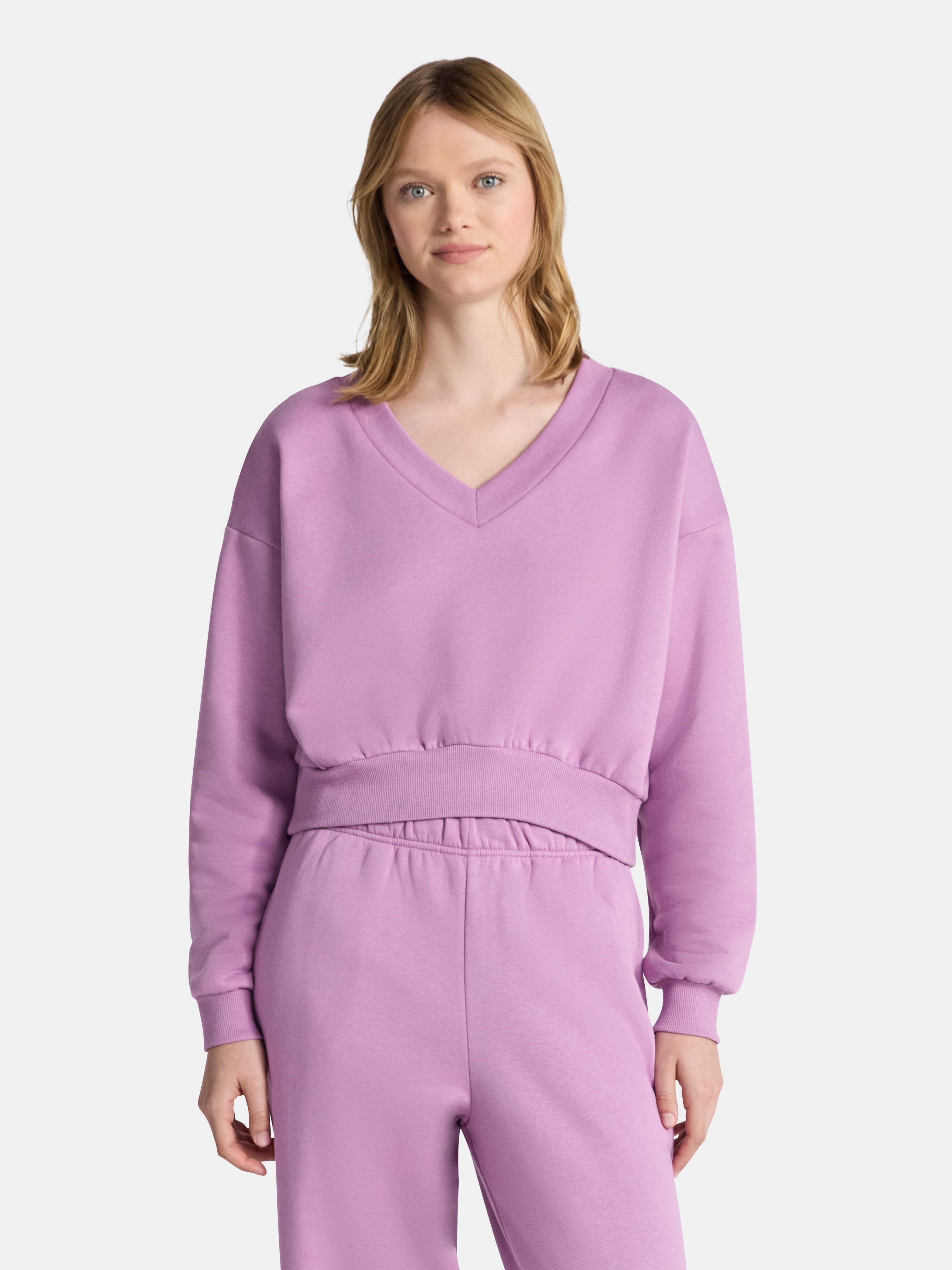 No Boundaries V-Neck Fleece Cropped Sweatshirt, Women's - Walmart.com
