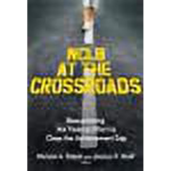 NCLB at the Crossroads : Reexamining the Federal Effort to Close the Achievement Gap (Hardcover)