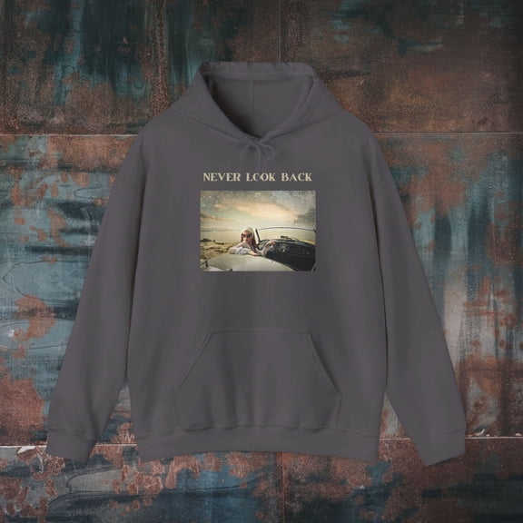 NEVER LOOK BACK Vintage Photo Look Unisex Heavy Blend™ Hooded Sweatshirt