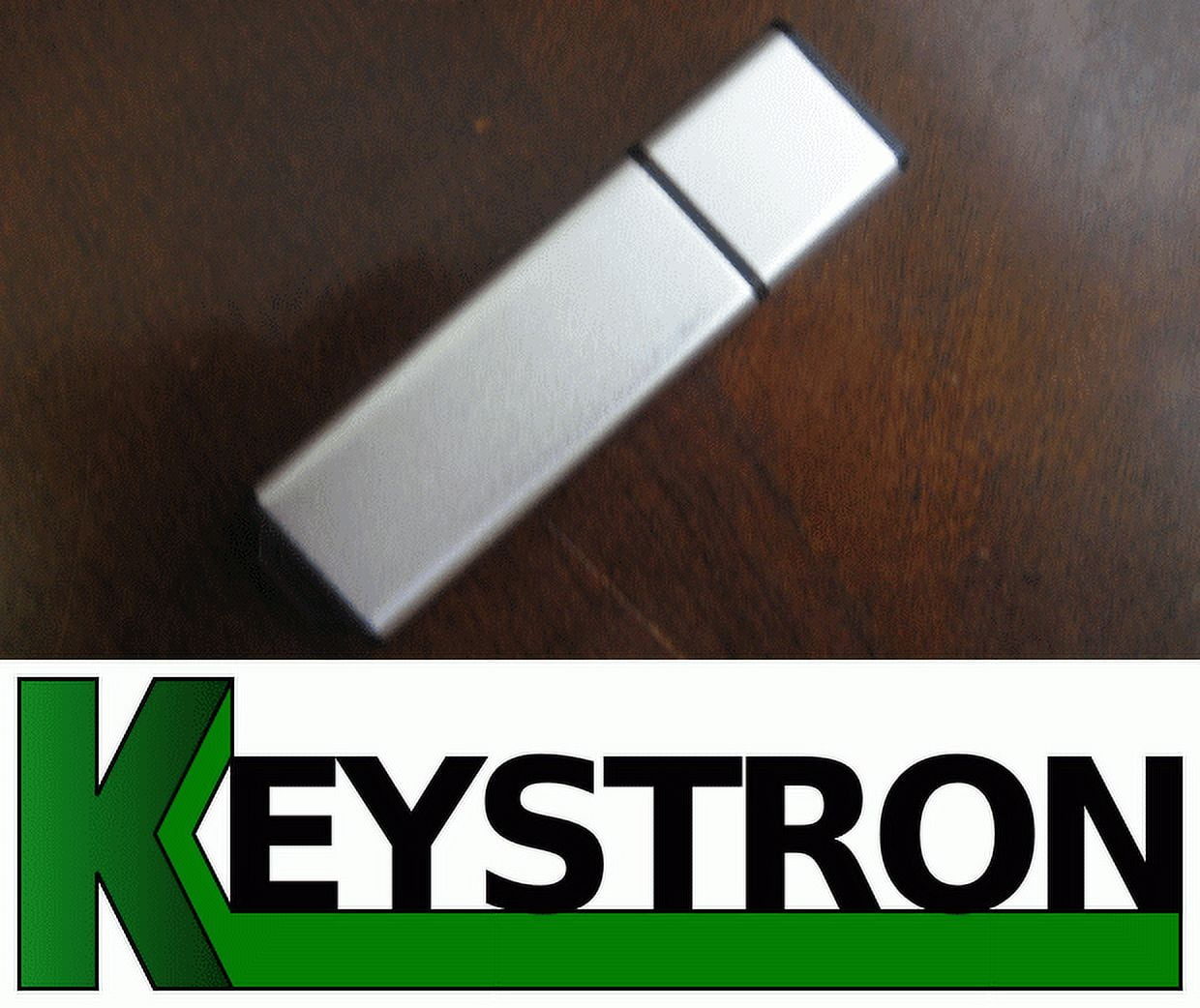 NEW 8GB FLASH DRIVE YAMAHA MOTIF XS6 XS7 XS8 MM6 MM8 MM H5 ES6, ES7 or ES8