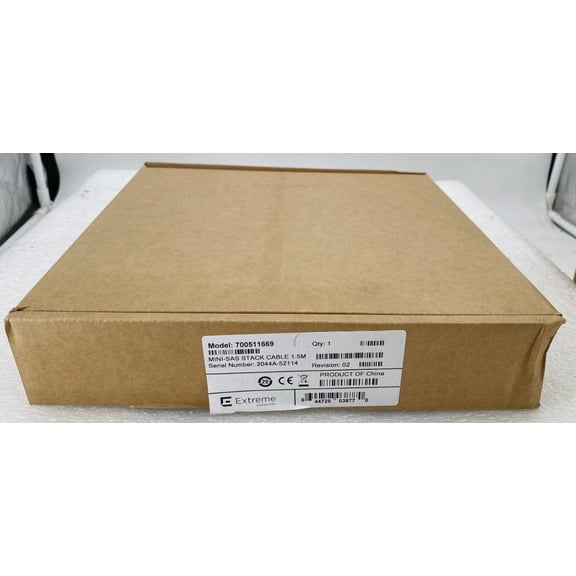NEW EXTREME NETWORKS ERS4900 700511669 1.5M MINI SAS STACKING CABLE
