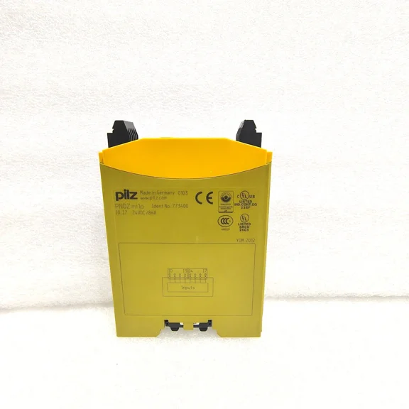 NEW PILZ 773400 SAFETY RELAY MODULE PN0Z MI1P