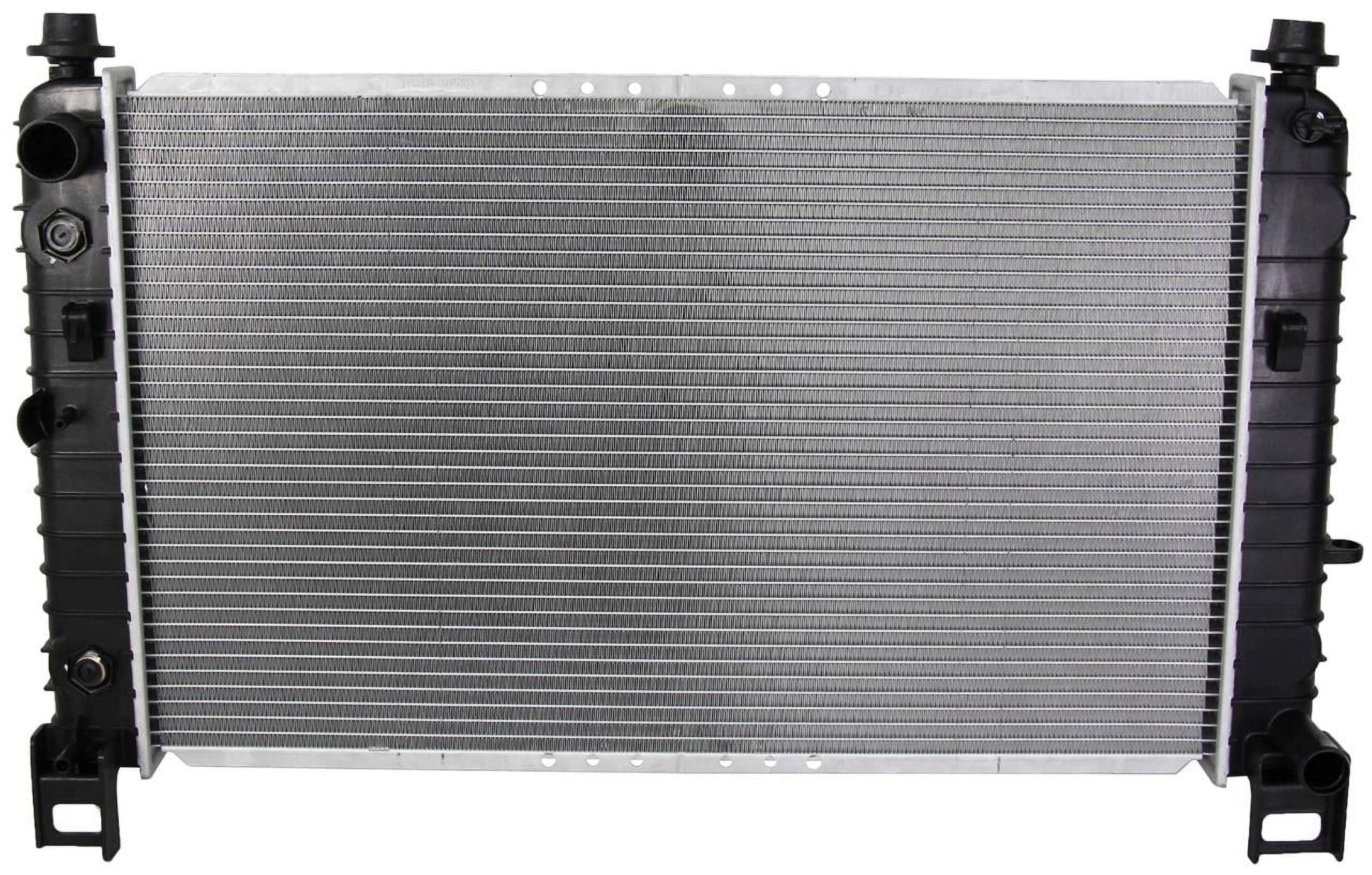 NEW RADIATOR ASSEMBLY IS COMPATIBLE WITH CHEVY 00-06 SUBURBAN 1500 5.3L ...