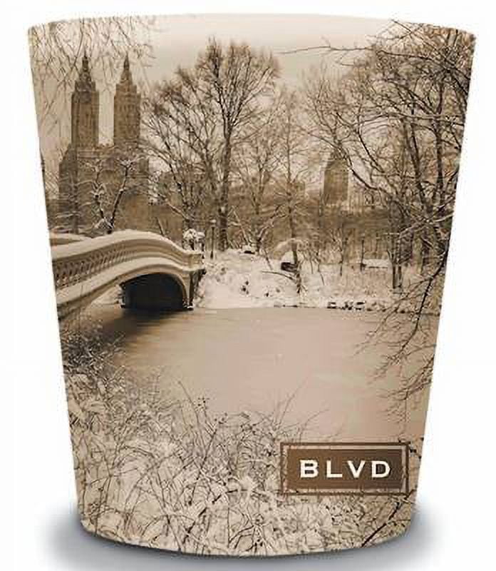 NEW YORK STREET SCENE 12 oz Scented Jar Candle by Boulevard