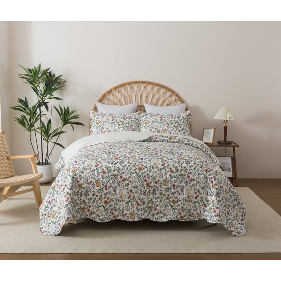 NEWLAKE 3-Piece Quilt Set Lightweight Bedspread Set Garden Style Floral Quilt for All Season, White and Green Quilt, Queen Size