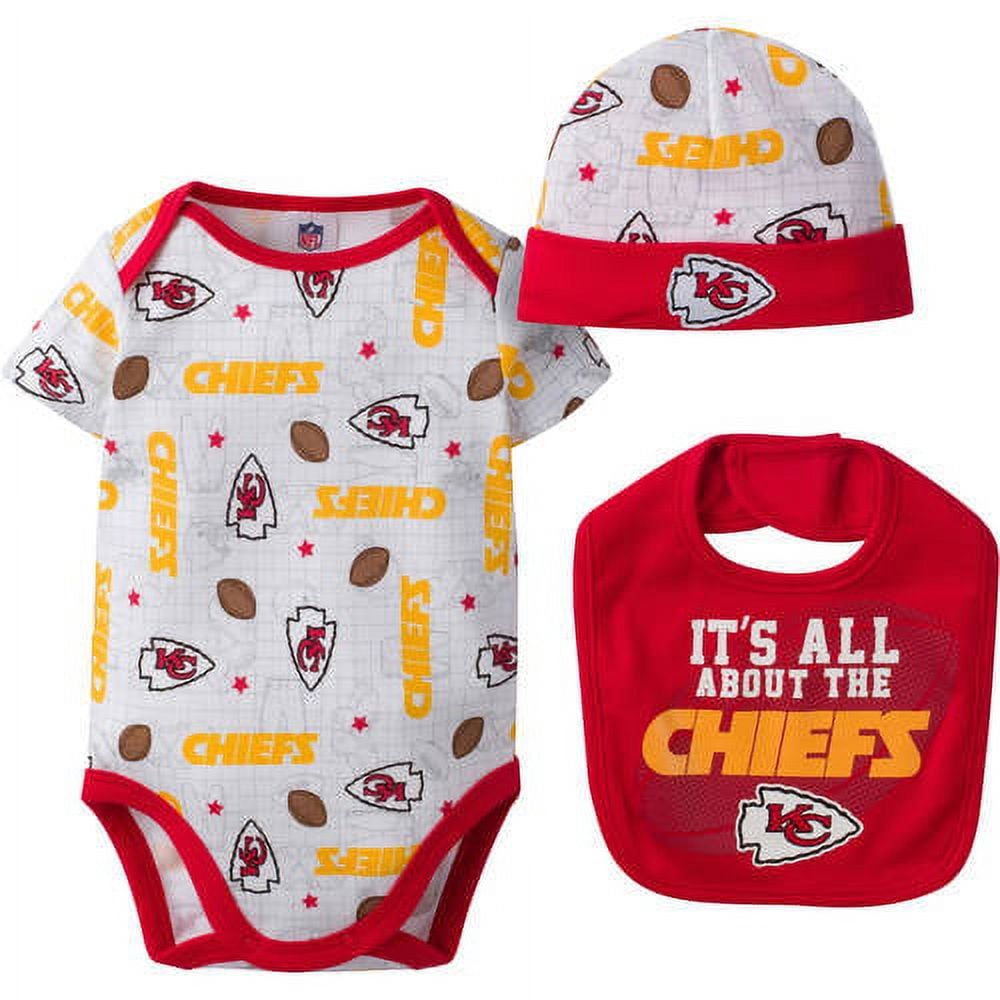 Outerstuff Newborn & Infant Red/Gold Kansas City Chiefs Home Field Advantage Three-Piece Bodysuit, Bib & Booties Set at Nordstrom, Size 6-9M