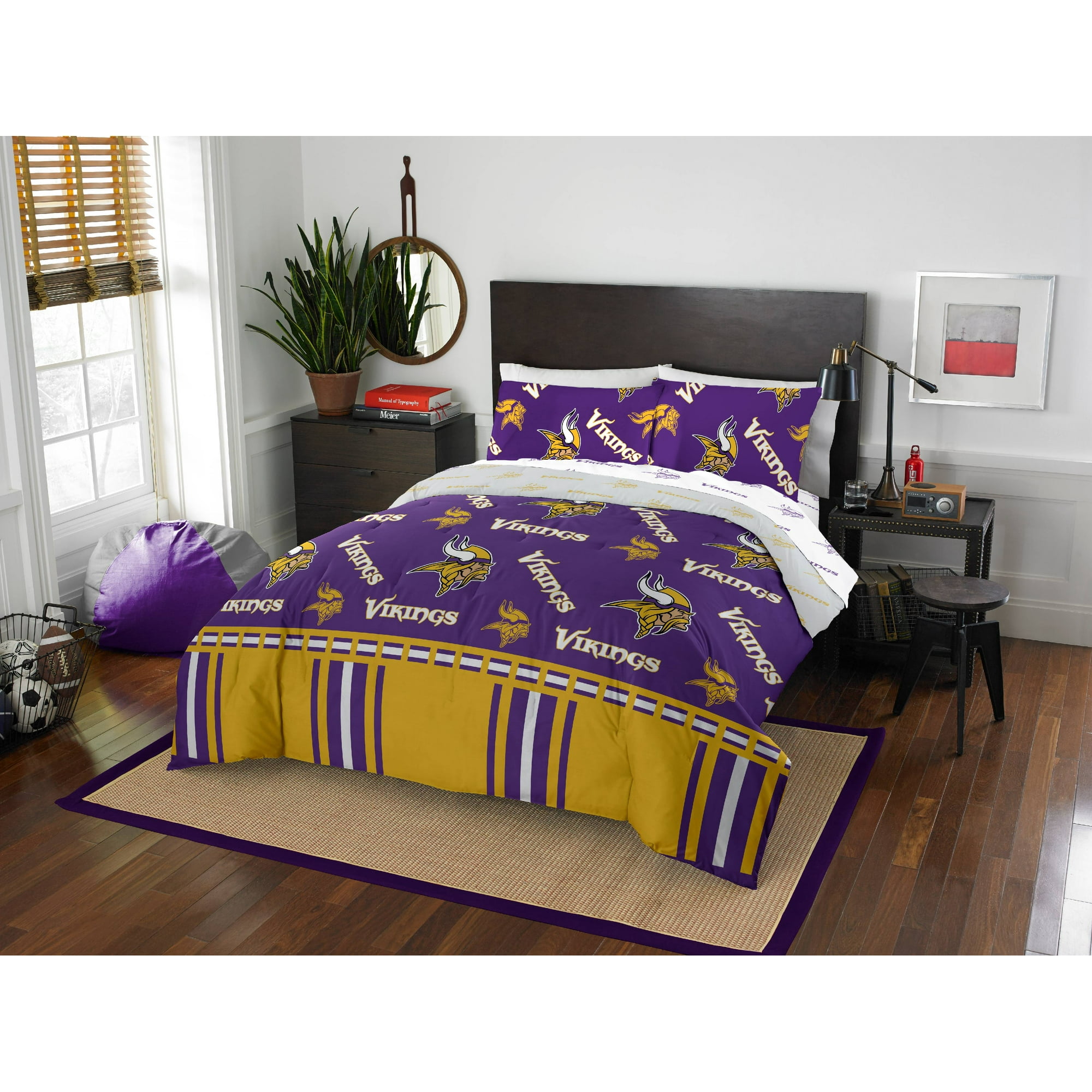 The Northwest Company Minnesota Vikings Fleece Throw , Purple