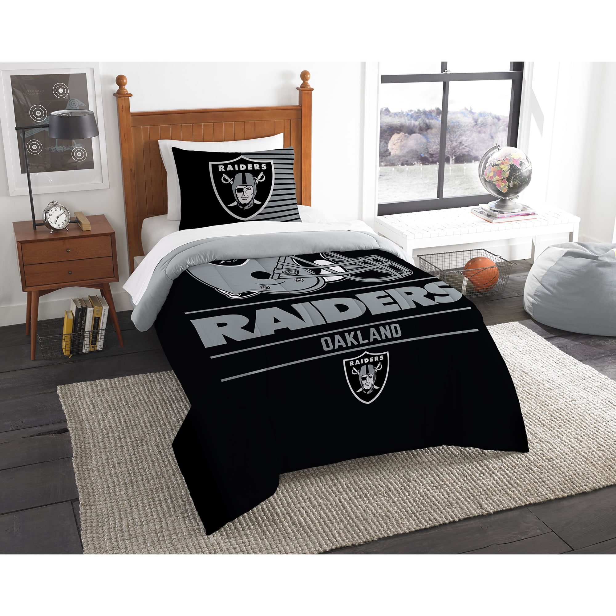 The Northwest Company Las Vegas Raiders 4-Piece Twin Bed in a Bag Set 