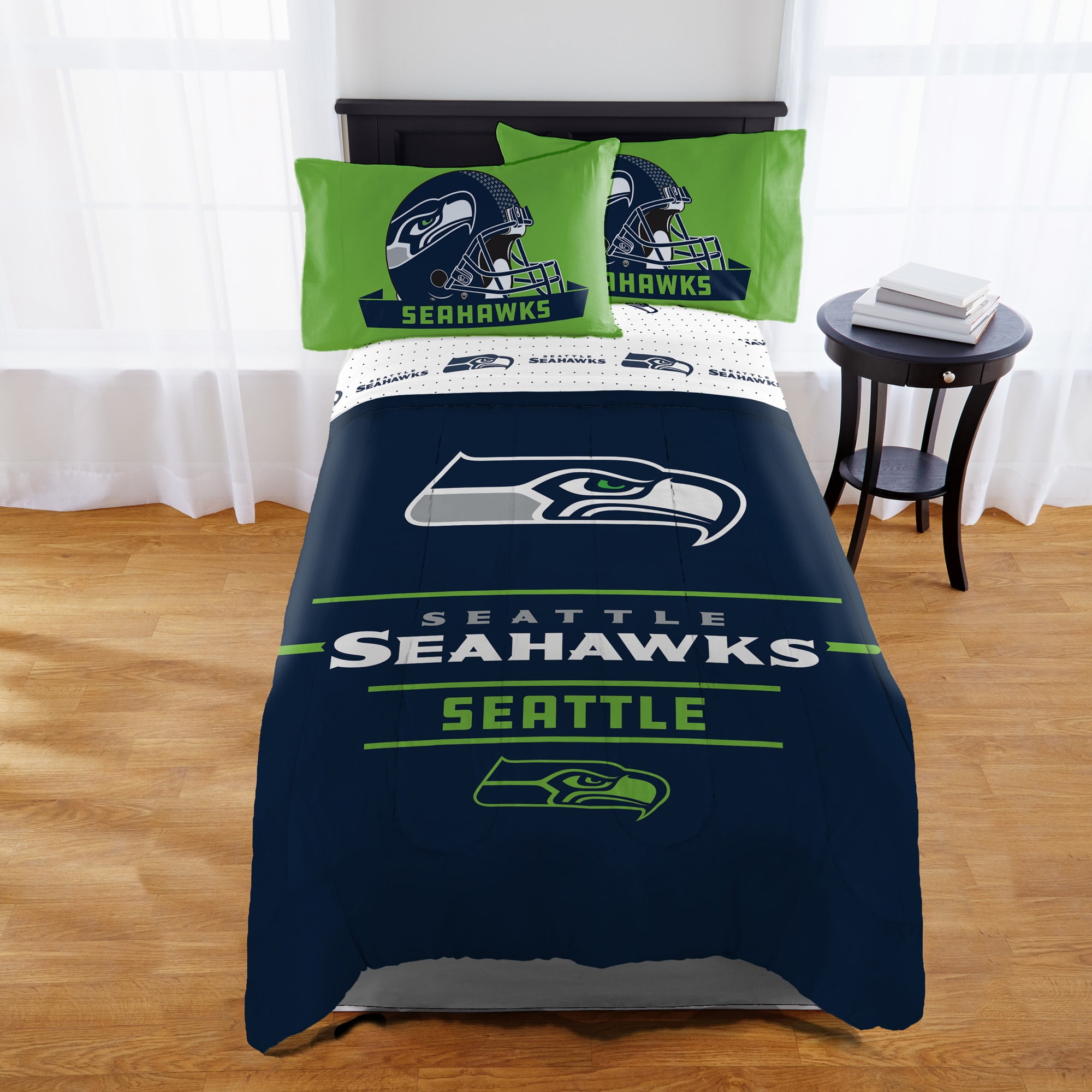 NFL Seattle Seahawks Monument Twin/Full Comforter 