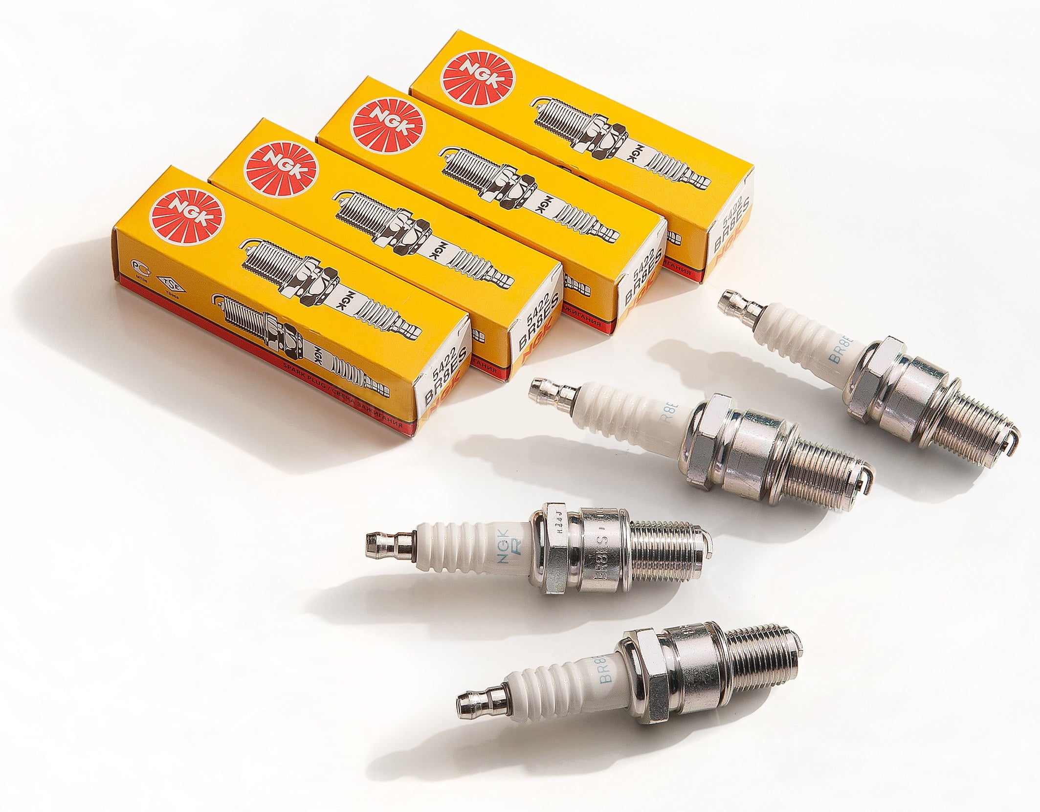 NGK BR8ES (5422) Zündkerze spark plug NEU OVP NGK BR8ES (5422) Zündkerze spark plug NEU OVP