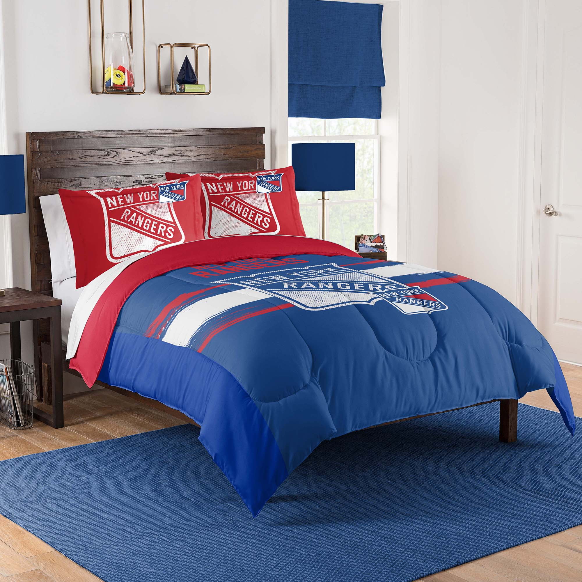 NHL New York Rangers Officially Licensed Comforter & Sham set Full/Queen