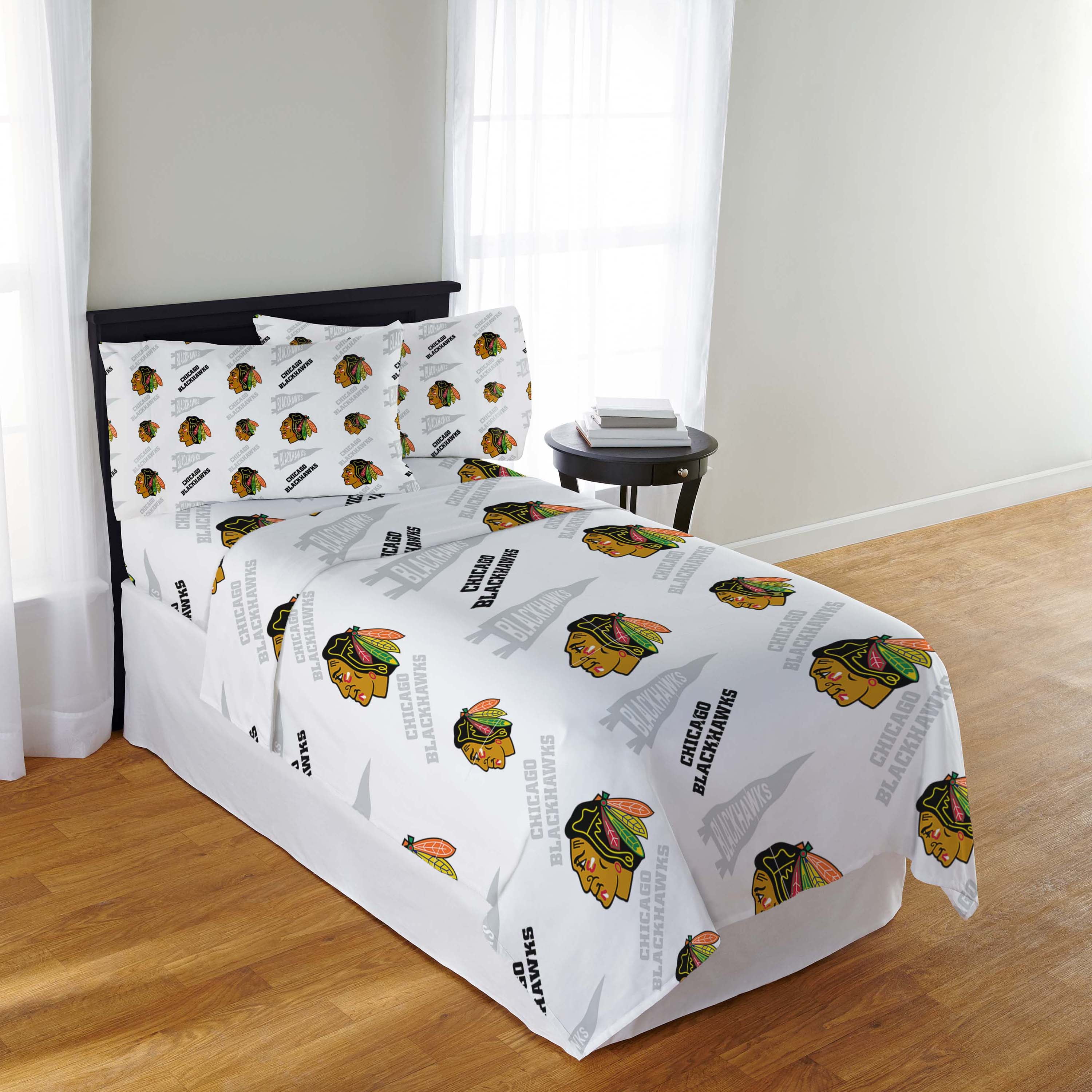 NHL Officially Licensed Chicago Blackhawks Microfiber Bed Sheet Set - Queen