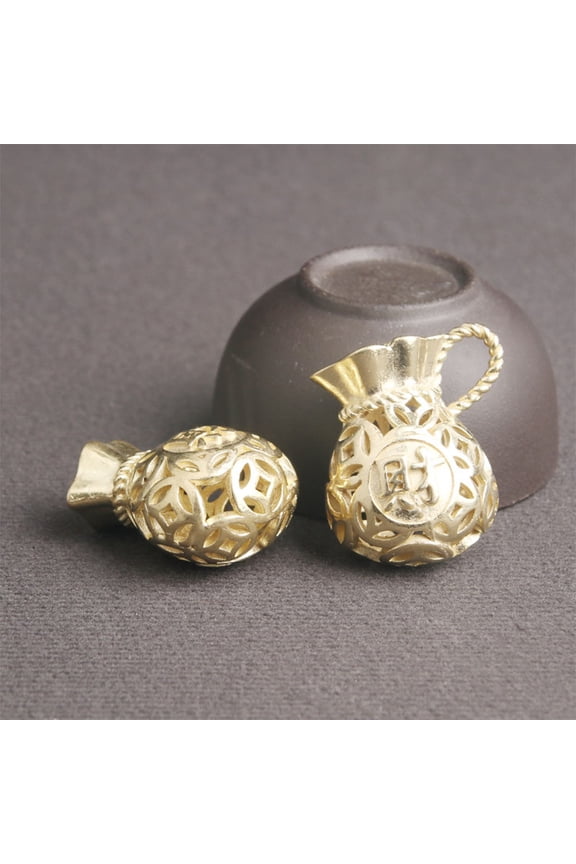 2Pcs Vintage Brass Key Pendants Golden Hanging Ornaments for Decorative Use