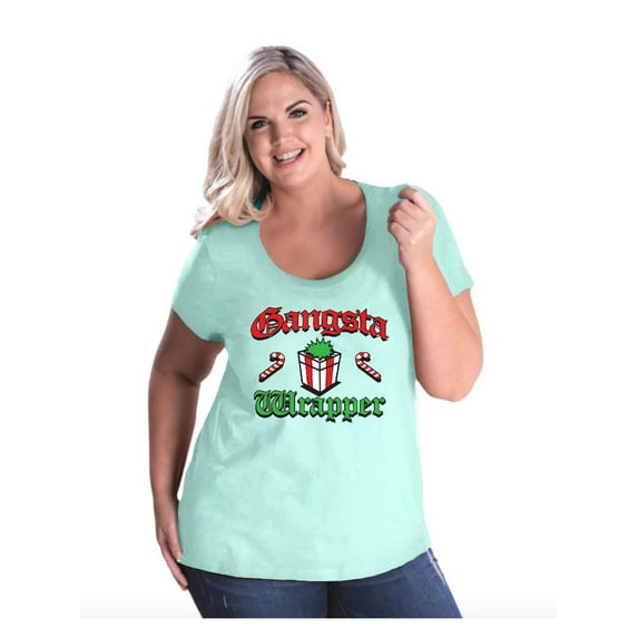 NIB - Women's Plus Size Curvy T-Shirt - Christmas Wrapper