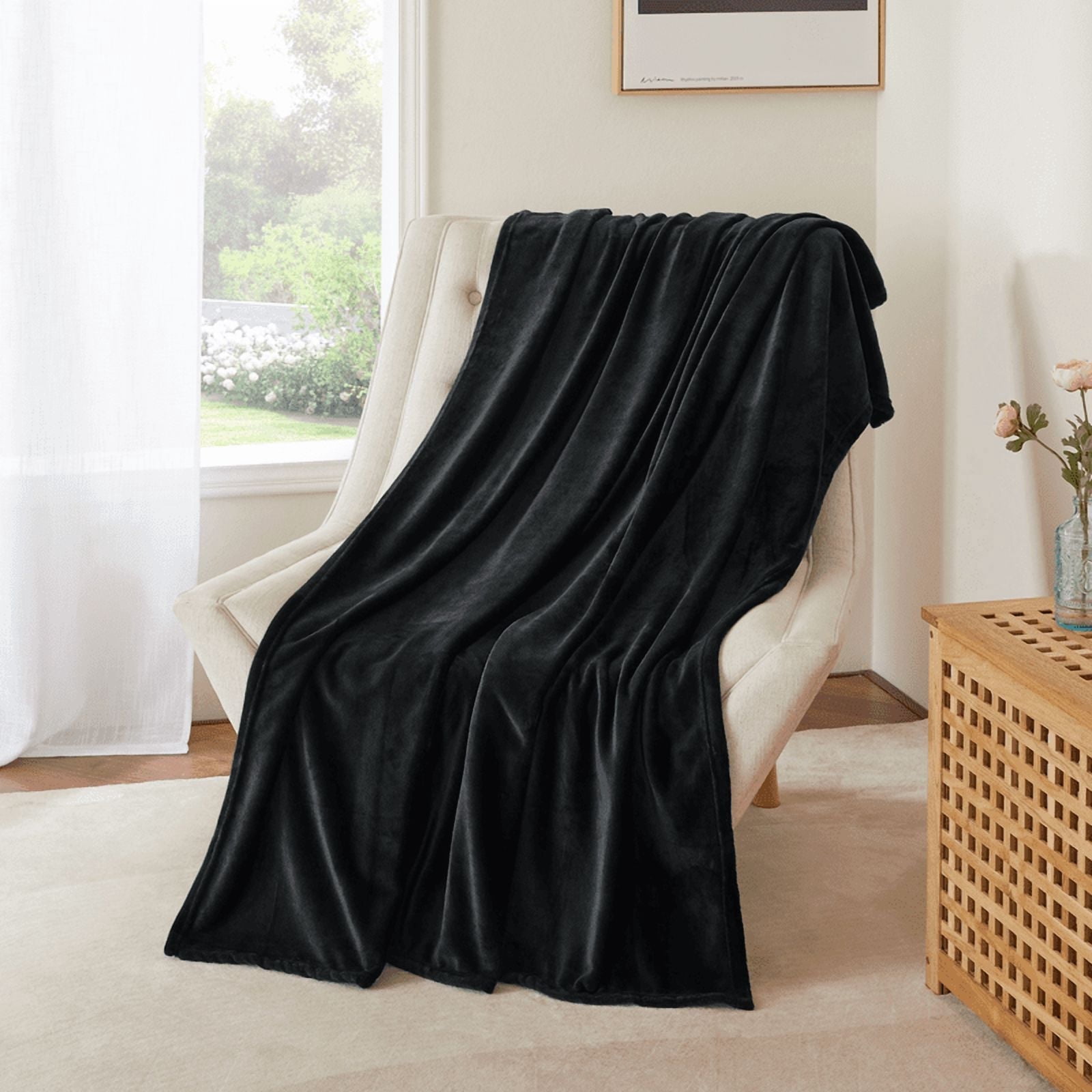 NICETOWN Black Fleece Blanket Full Blanket Soft Lightweight Plush Cozy Full Blankets for Bed/Sofa/Couch/Travel/Camping, Black, 55"x78"